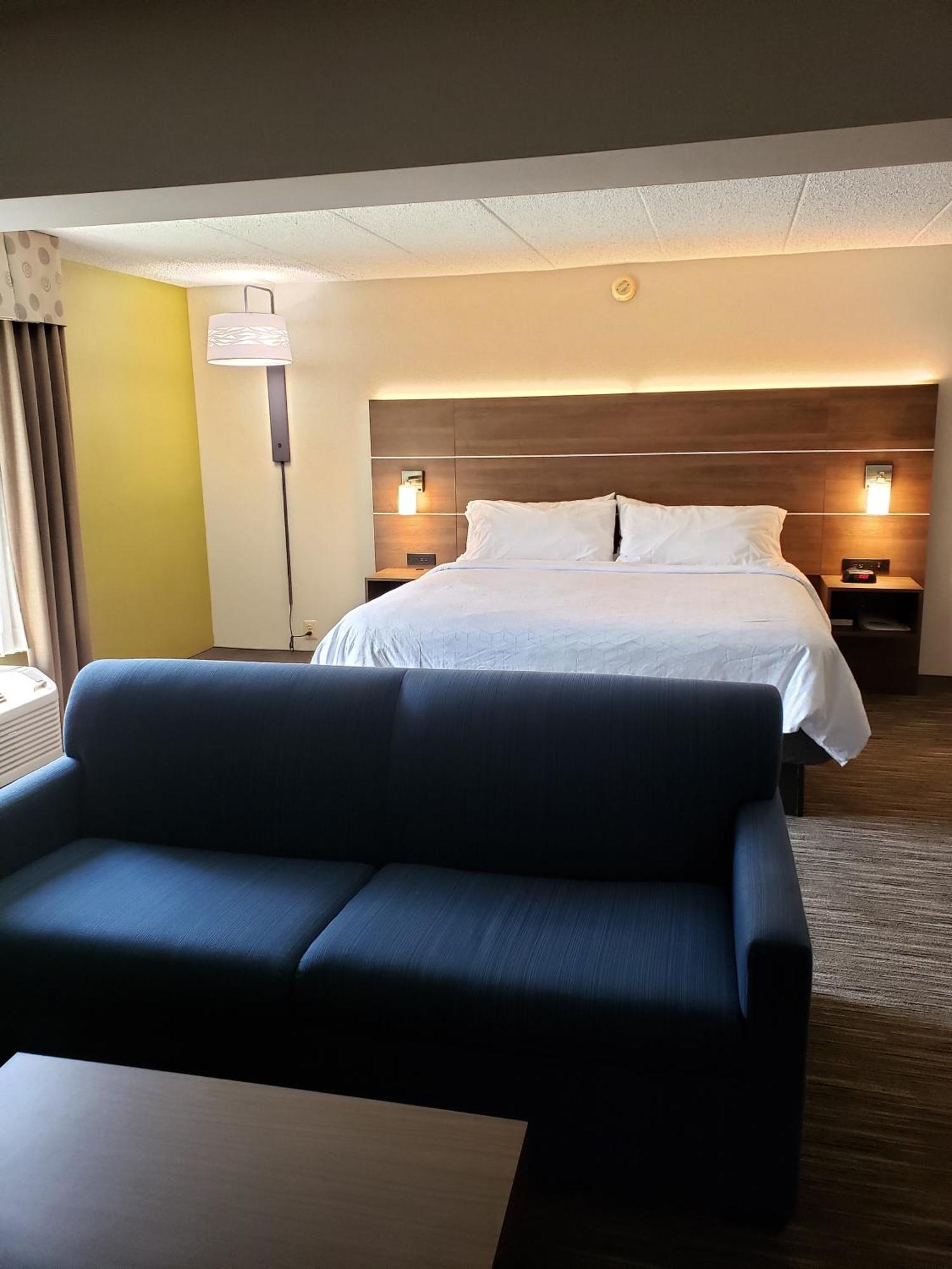 Holiday Inn Express Edgewood-Aberdeen-Bel Air Bagian luar foto