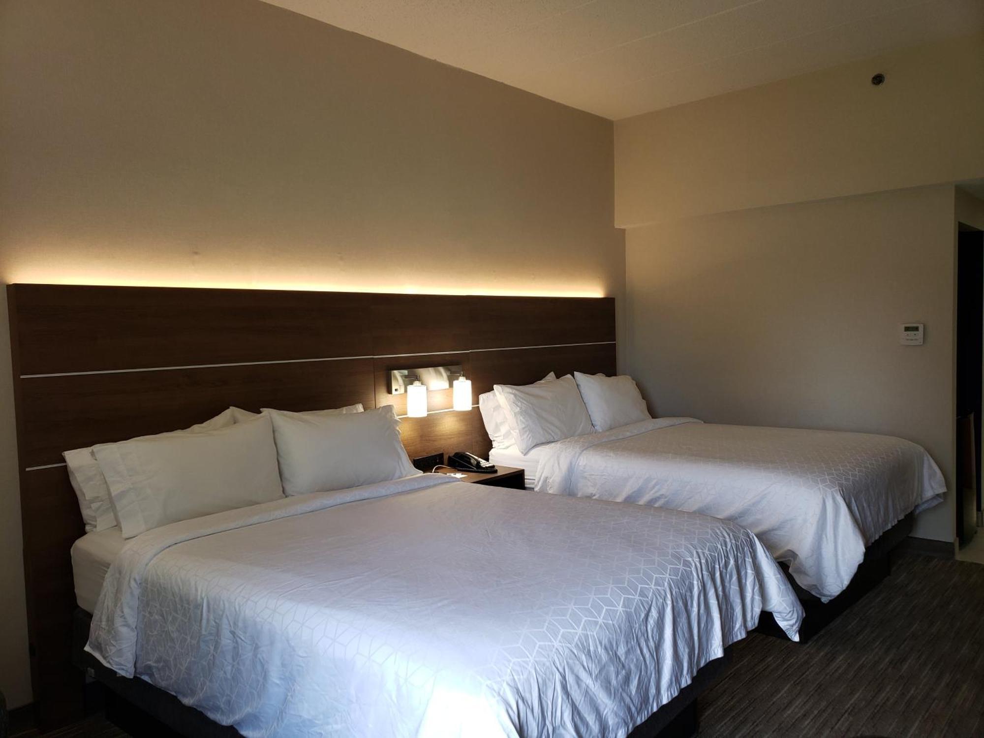 Holiday Inn Express Edgewood-Aberdeen-Bel Air Bagian luar foto