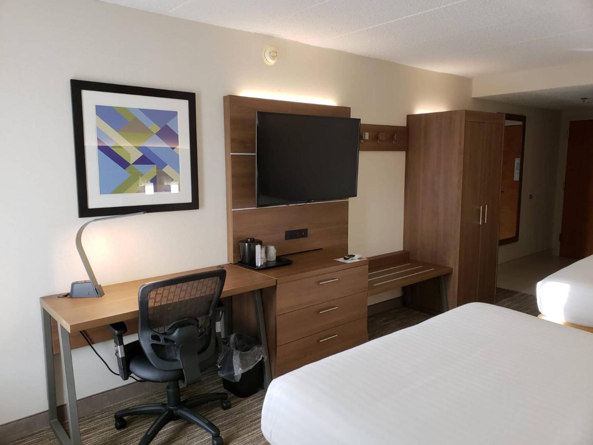 Holiday Inn Express Edgewood-Aberdeen-Bel Air Bagian luar foto